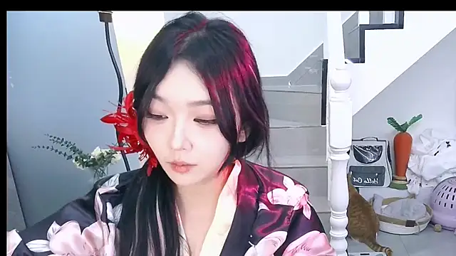 Miao-Maimiao online show from December 2025 02:01:02 PM