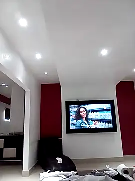 Snapshot of transreyna chatting on March 2025 07:48:01 PM transreyna online show from March 2025 07:48:01 PM