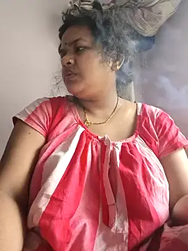 Deborbhavi222 online show from February 2026 02:41:02 AM