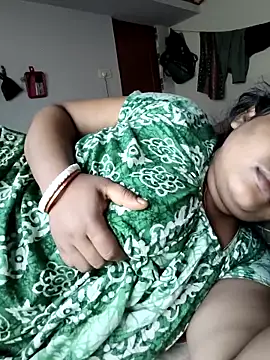 Deborbhavi222 online show from April 2026 09:02:01 AM