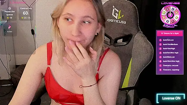 ChristinaFivePlus online show from October 2025 08:37:02 AM