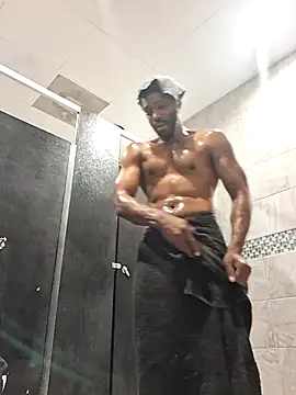 214KingLonggg online show from April 2026 02:18:01 AM