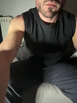 giovan2020 online show from April 2026 09:04:01 PM