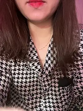 Lusi-sexy online show from March 2026 02:02:01 AM