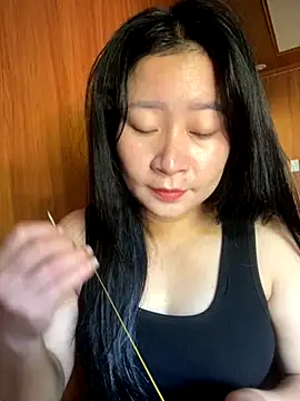 violet-00 online show from October 2025 01:37:02 AM