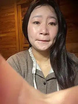 Snapshot of violet-00 chatting on March 2026 01:33:02 AM violet-00 online show from March 2026 01:33:02 AM