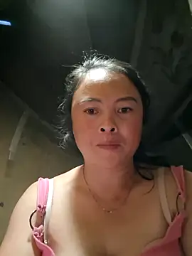 xuxulovezz online show from October 2025 12:59:01 PM