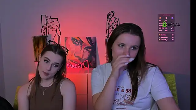 lola swon online show from October 2025 12:00:02 AM