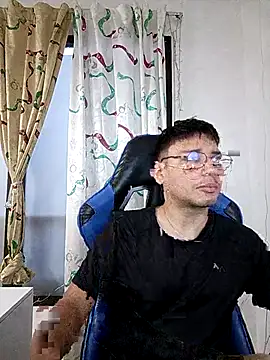 marcuswildx online show from November 2025 10:59:01 AM