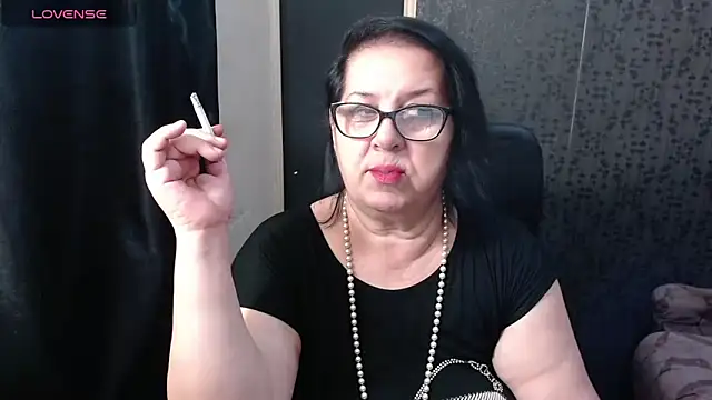 Snapshot of MissSanjanne chatting on May 2026 07:31:01 PM MissSanjanne online show from May 2026 07:31:01 PM