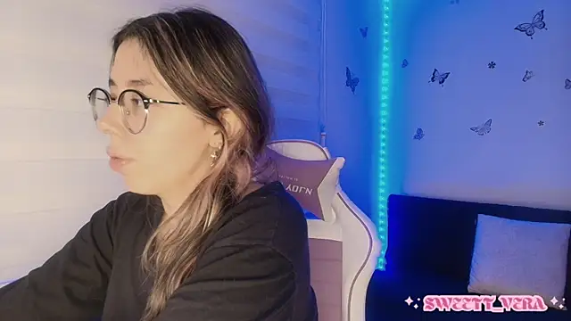 sweettvera online show from October 2025 10:01:01 AM