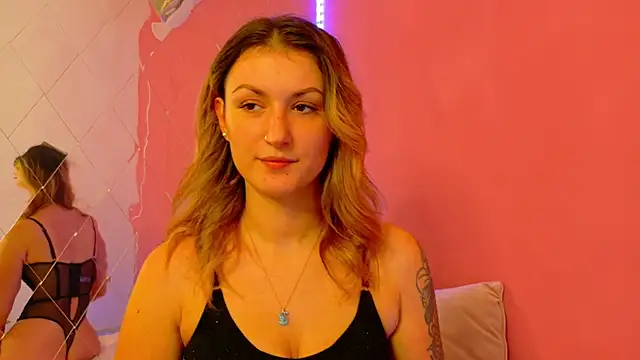 Anaayss  online show from November 2025 06:01:02 AM