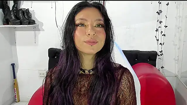 Snapshot of ValeryTatto chatting on July 2026 12:44:02 PM ValeryTatto online show from July 2026 12:44:02 PM