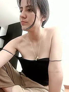 annroussse online show from October 2025 06:08:02 PM