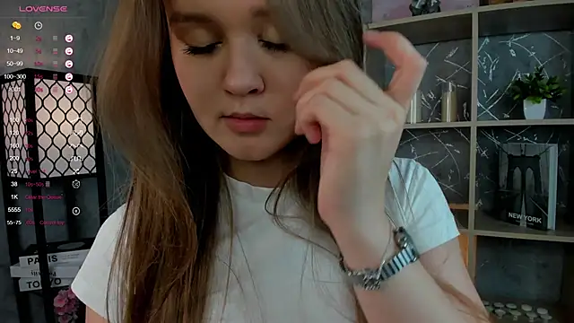 ElenoreReth online show from November 2025 03:14:02 PM