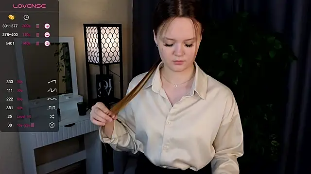 ElenoreReth online show from February 2026 03:16:02 PM