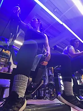 Anavalle online show from November 2025 06:09:02 PM