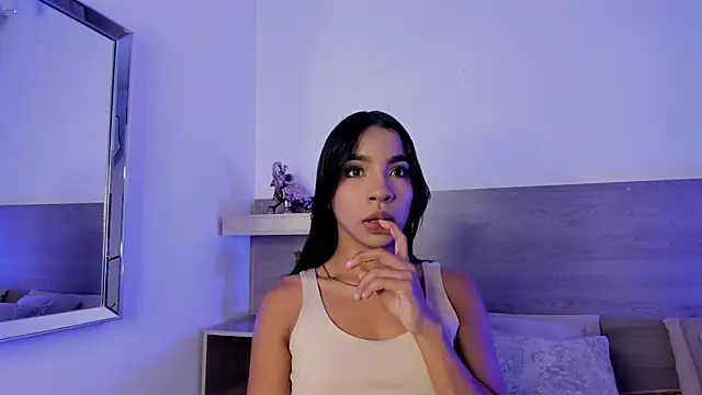 Ivana Hall online show from November 2025 08:00:01 PM