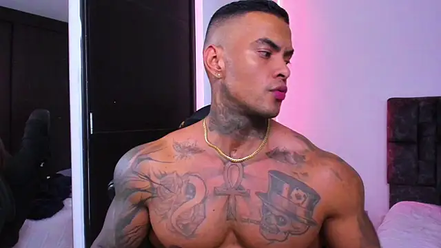 Snapshot of binmontana_ chatting on September 2025 08:13:02 PM binmontana  online show from September 2025 08:13:02 PM