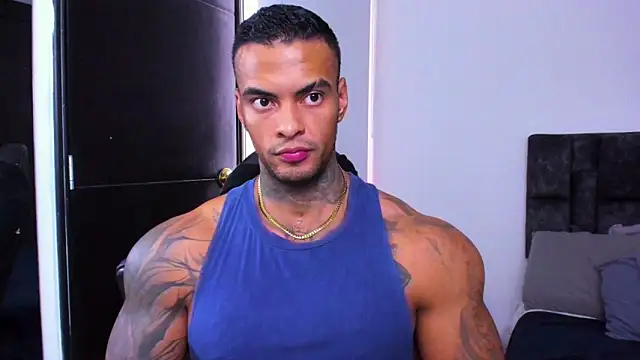 Snapshot of binmontana_ chatting on October 2025 08:39:02 PM binmontana  online show from October 2025 08:39:02 PM