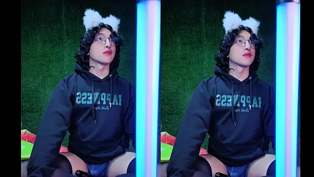 Snapshot of -BlueOpal- chatting on December 2025 02:56:02 PM -BlueOpal- online show from December 2025 02:56:02 PM