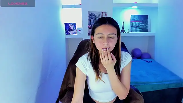 Snapshot of lala_clark chatting on October 2025 04:11:01 AM lala clark online show from October 2025 04:11:01 AM
