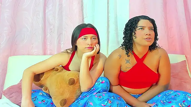 Snapshot of Venus_Girls_ chatting on September 2025 03:53:01 AM Venus Girls online show from September 2025 03:53:01 AM