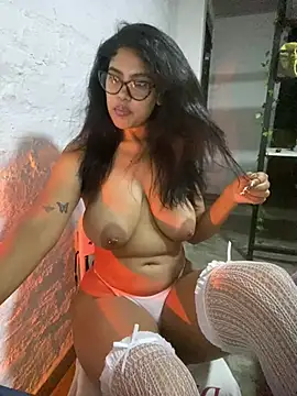 Snapshot of miiabrown18 chatting on July 2026 10:43:01 AM miiabrown18 online show from July 2026 10:43:01 AM