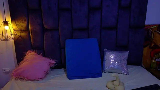 big bearr online show from October 2025 10:20:02 PM