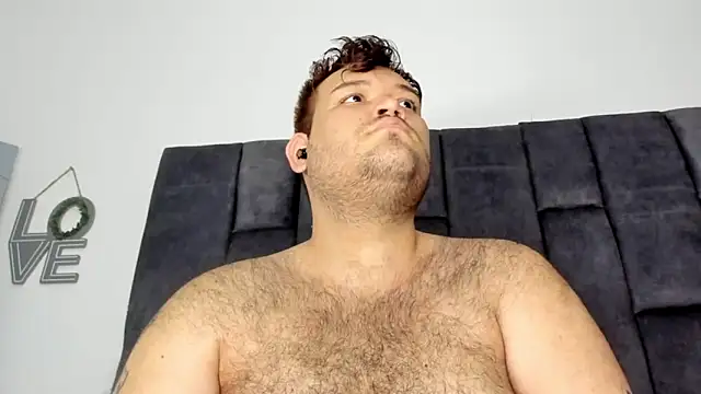 big bearr online show from April 2026 08:50:01 PM