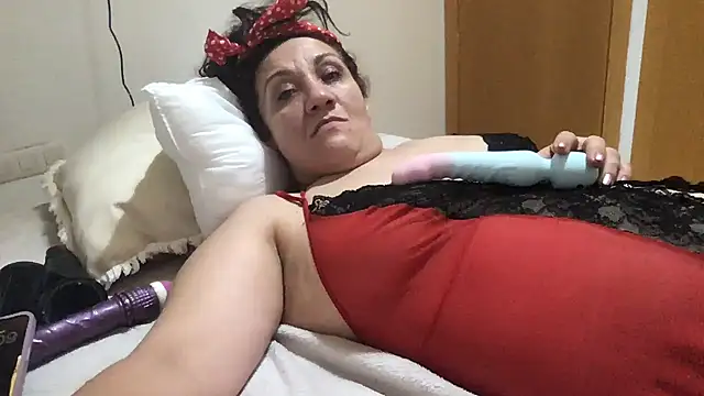 paula19800 online show from October 2025 10:10:01 PM