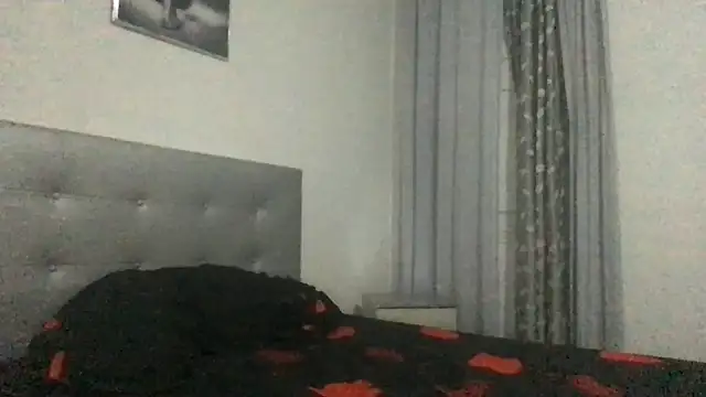 paula19800 online show from October 2025 09:42:02 AM