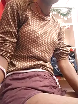 Snapshot of Cuty_kinjal chatting on April 2026 11:18:02 PM Cuty kinjal online show from April 2026 11:18:02 PM