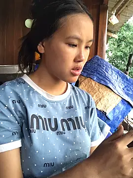 Mai lovely online show from October 2025 01:59:01 AM