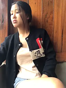 Mai lovely online show from October 2025 02:12:02 AM