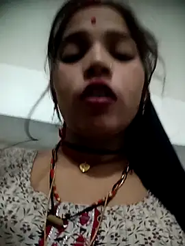 Snapshot of Mahek_love143 chatting on May 2026 04:40:02 AM Mahek love143 online show from May 2026 04:40:02 AM