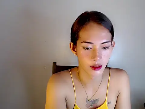 ashley bombshell online show from November 2025 12:00:02 AM