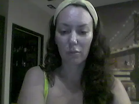 Snapshot of Selirine chatting on October 2025 01:08:02 PM Selirine online show from October 2025 01:08:02 PM