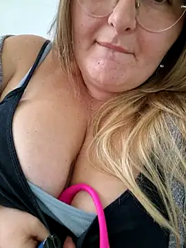 HornyBella88 online show from October 2025 10:46:02 AM