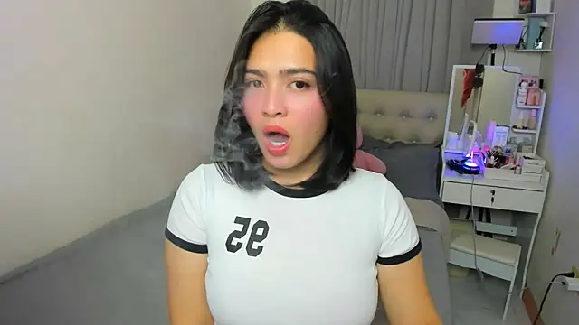 Snapshot of BubbbleButtDemi chatting on May 2026 02:23:01 PM BubbbleButtDemi online show from May 2026 02:23:01 PM