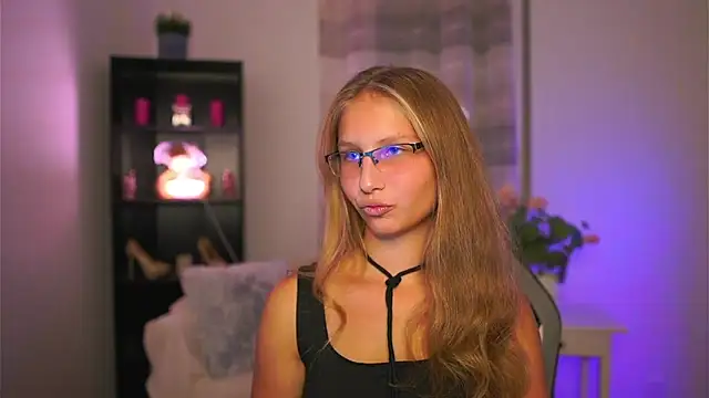 emmie murray online show from October 2025 06:07:01 PM