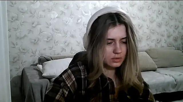 Snapshot of JerrieLoosle chatting on October 2025 03:55:02 PM JerrieLoosle online show from October 2025 03:55:02 PM