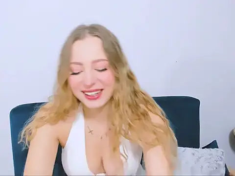 NoahDear online show from November 2025 07:30:02 AM