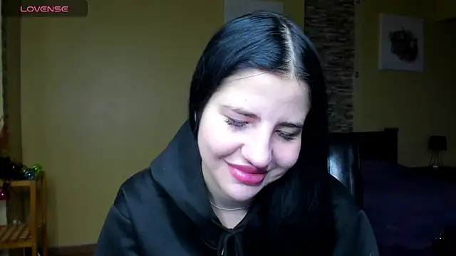 Malibu J online show from November 2025 08:24:01 AM