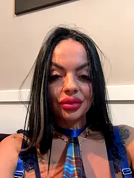 CarmenMB online show from October 2025 07:58:01 PM