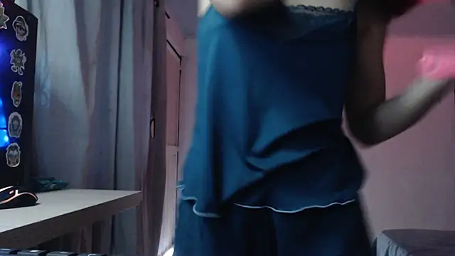 LittleCheerry69 online show from December 2025 07:29:02 PM