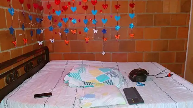 lorenacapelli online show from October 2025 11:35:01 PM