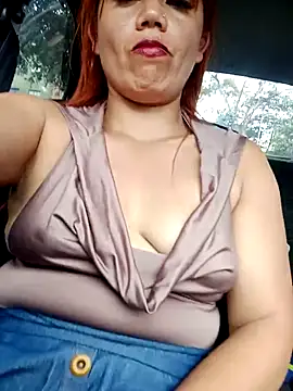 Snapshot of Tiffany-Parker_ chatting on September 2025 05:07:02 PM Tiffany-Parker  online show from September 2025 05:07:02 PM