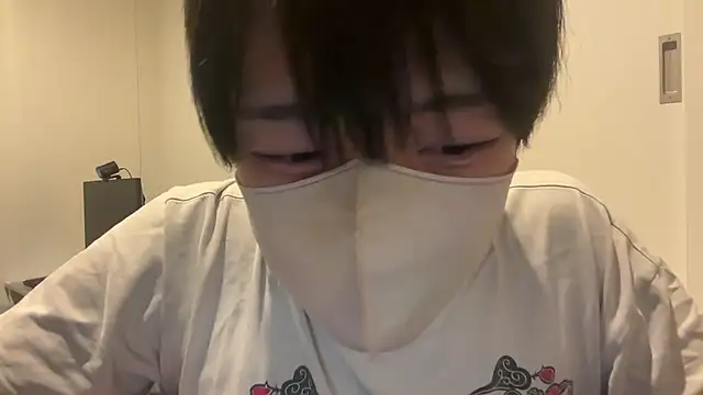 Snapshot of tora3220 chatting on May 2026 02:44:01 PM tora3220 online show from May 2026 02:44:01 PM