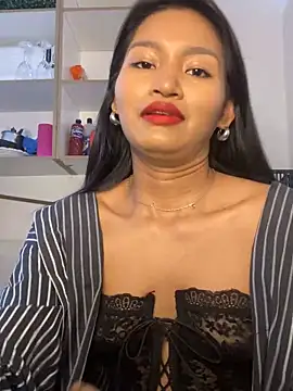 Snapshot of fenixzara chatting on November 2025 07:35:02 PM fenixzara online show from November 2025 07:35:02 PM